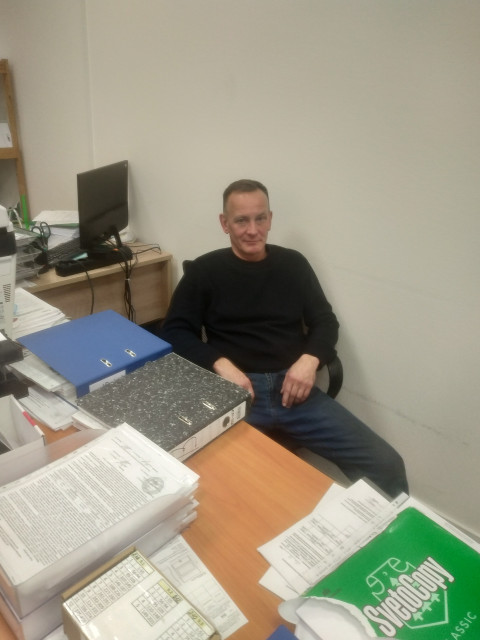 Андрей, Санкт-Петербург, м. Проспект Ветеранов, 49 лет. Хочу найти Стройную, высокую а самое главное мудрую!!!!! Вот тогда будет счастье!!!! По НАСТОЯЩЕМУ!!!! Я свободен, сын взрослый живёт отдельно... 