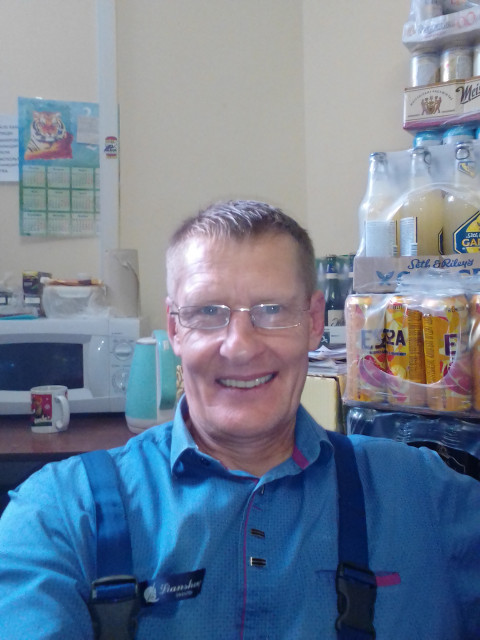 Юрий, Россия, Санкт-Петербург, 54 года. Хочу найти Не зануду, не с больной голлвойBo всем адекватный с хорошим чувством юмора