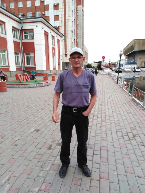 Вячеслав, Россия, Новосибирск, 61 год. Люблю честность и искренность в общении. Стремлюсь также поступать.