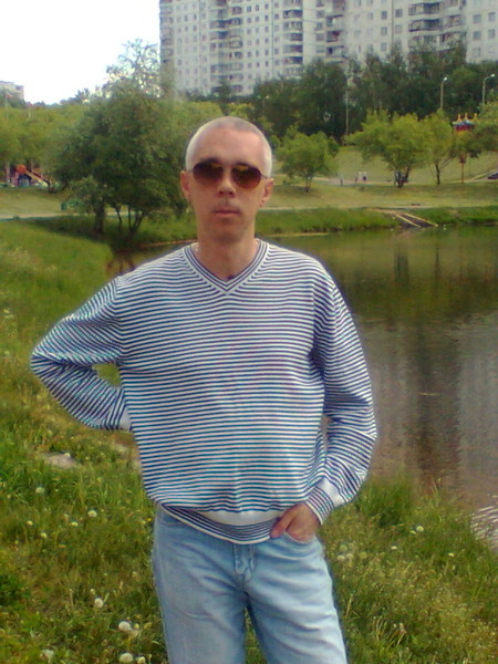 Сергей, Москва, м. Ясенево, 51 год, 1 ребенок. Познакомлюсь с женщиной для дружбы и общения. Мужчина в полном расцвете сил, Мне 49 лет, разведён, есть сын. Ищу женщину для дружбы, общения, встр