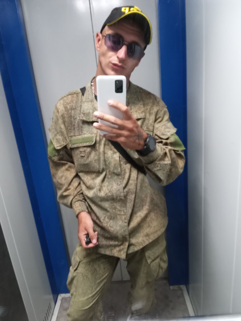 Артём, Симферополь, 23 года, 1 фото. Познакомлюсь с девушкой для любви и серьезных отношений.  Анкета 552818. 