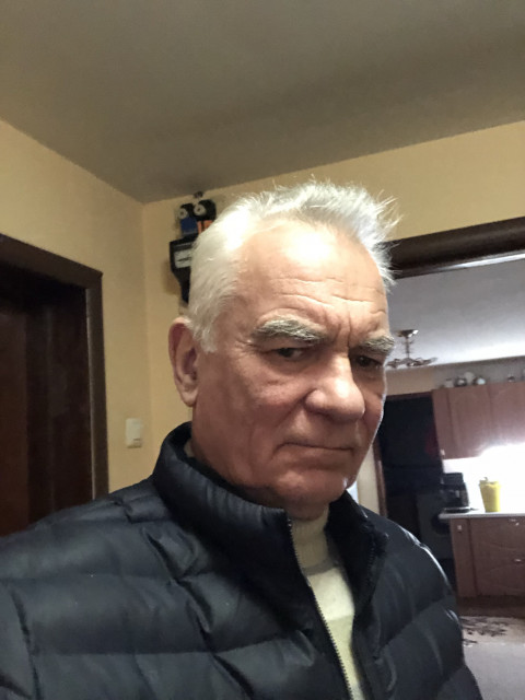 Ярослав, Россия, Балабаново, 73 года. Познакомлюсь с женщиной для дружбы и общения. Обеспеченный но одинок