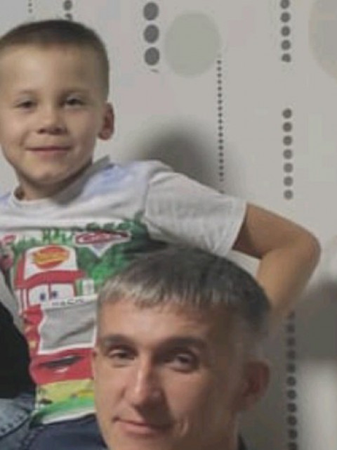 Павел, Россия, Екатеринбург, 44 года, 1 ребенок. Раб божий обшит кожей. А вообще не тужу хлеб жую.