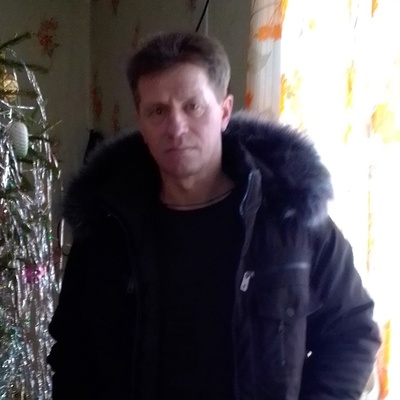 Сергей Смирнов, Россия, Нижний Новгород, 53 года, 1 ребенок. Хочу встретить добрую, веселую женщину не зануду.Живу один, не пью, курю, добрый, стеснительный, доход средний, люблю шутки.Сын 30лет.