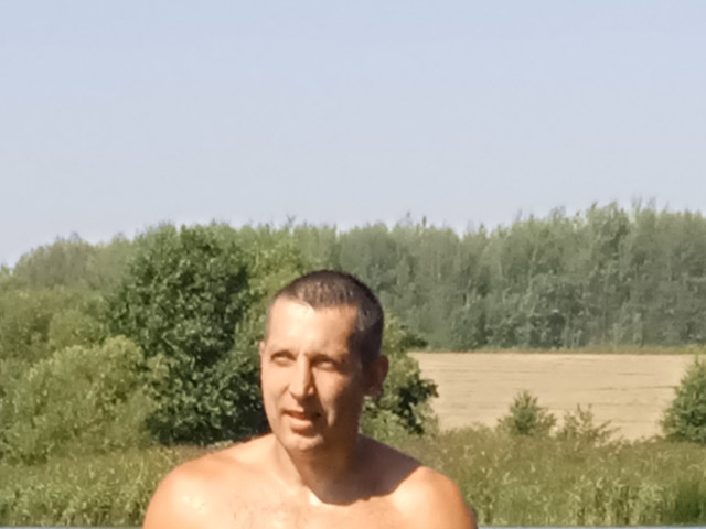 Андрей, Минск, м. Спортивная, 40 лет, 2 ребенка. Познакомлюсь с женщиной для любви и серьезных отношений, дружбы и общения.  Анкета 563704. 