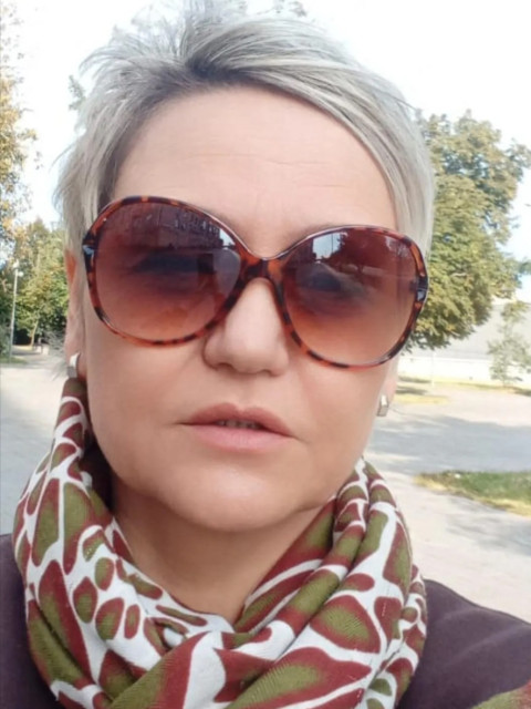 Ирина, Россия, Москва, 50 лет, 1 ребенок. Ищу: Болтунов не люблю))) денег не высылаю))  Анкета 564481. 