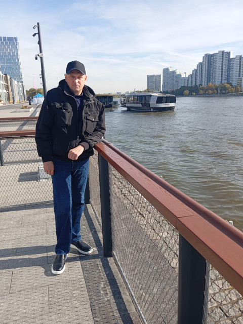 Андрей, Москва, м. Стахановская, 43 года. Познакомлюсь с женщиной для серьезных отношений.  Анкета 564837. 