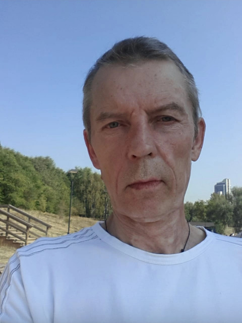 Андрей, Россия, Москва, 62 года. Познакомлюсь с женщиной для любви и серьезных отношений. Стараюсь быть, а не казаться . 