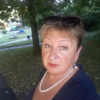 На этом сайте только девушки, никаких требований к регистрации и никаких наказаний. Как вести себя по-мясному