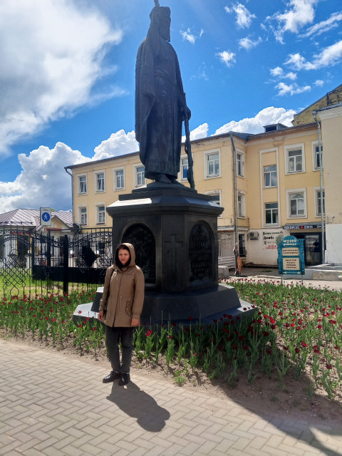 Наталья, Россия, Владимир, 44 года, 3 ребенка. Работаю. Воспитываю 2 их детей. Не приемлю ложь и лицемерие. Познакомлюсь с надёжным и ответственным