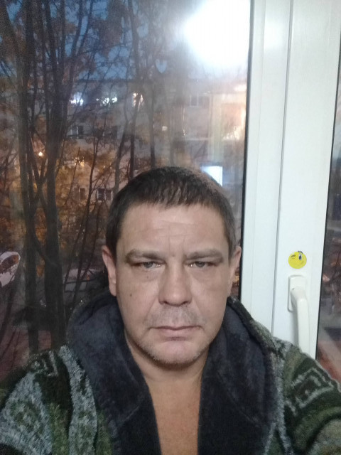Руслан, Россия, Мурманск, 44 года. Хочу найти ОдыкватнуюНе женат есть дочь хорошый заработок ищу вторую половинку добрый отзывчивый