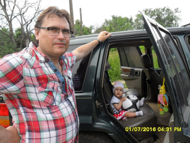 Олег, Россия, Москва, 59 лет, 1 ребенок. Познакомлюсь с женщиной для любви и серьезных отношений, брака и создания семьи. Меня зовут Олег я живу в Москве работаю в Торговом Центре в СБ есть дочь живёт у матери