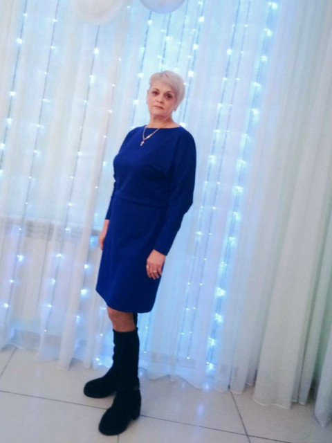 Екатерина, Россия, Красноярск, 60 лет, 1 ребенок. Познакомлюсь с мужчиной для любви и серьезных отношений. Я вдова, которая устала от одиночества. Хочется познакомиться с заботливым, внимательным мужчиной и 