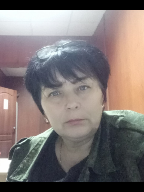 Ирина, Россия, Кострома, 51 год, 1 ребенок. Познакомлюсь с мужчиной для гостевого брака, дружбы и общения. люблю уют, с юмором все в порядке, Живу с дочкой, работаю. Устала от одиночества. 