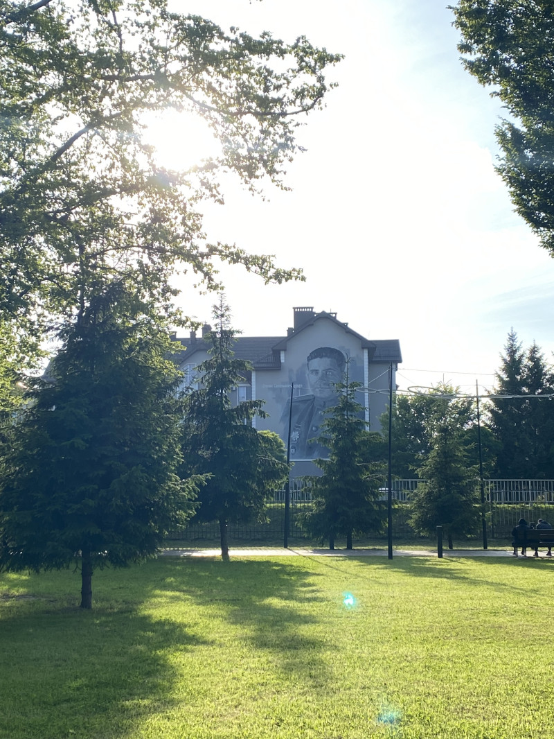 Всем привет с Земли Янтарной