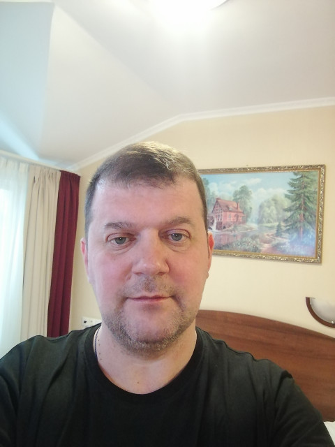 Владимир, Москва, м. Кузьминки, 47 лет, 2 ребенка. Ищу вторую половинку, само спокойствие, одному тяжело морально!!!  Анкета 580537. 
