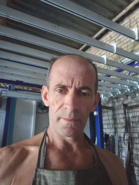 Евгений, Краснодар, 49 лет, 1 ребенок, 10 фото. Познакомлюсь с женщиной для любви и серьезных отношений, дружбы и общения.  Анкета 580619. 