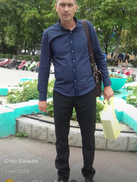 Станислав, Россия, Волгоград, 43 года, 1 ребенок. Познакомлюсь с женщиной для любви и серьезных отношений. Я вдовец живу с дочкой хотелось бы познакомиться с хорошей женщиной честно для сказать не могу тольк