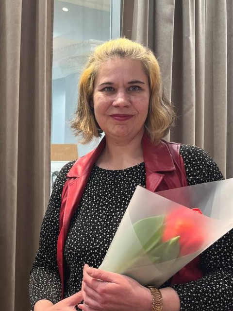 Ирина, Россия, Москва, 48 лет. Я ищу хорошего ДОСТОЙНОГО русского мужчину( мужа) из Москвы. ОБЕСПЕЧЕННАЯ СЕМЬЯ!!! ( высокого роста)