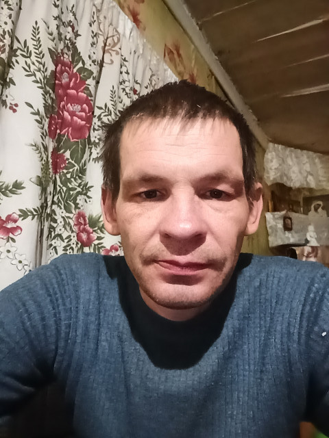 Дмитрий, Россия, Псков, 43 года, 1 ребенок. Познакомлюсь с женщиной для любви и серьезных отношений, брака и создания семьи. Мне 41 год, я в разводе. Сыну 15, живёт с мамой. Я переехал с Томской области, пока живу у друзей, и