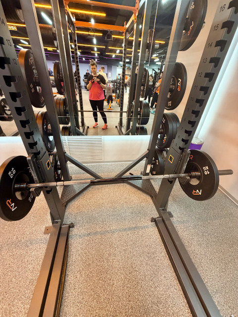 Алина, Москва, 38 лет, 1 ребенок, 3 фото. Ищу: Ты славянской внешности, не в браке, возможно, твои дети уже взрослые и ты их поддерживаешь. 
У тебя...  Анкета 584629. 