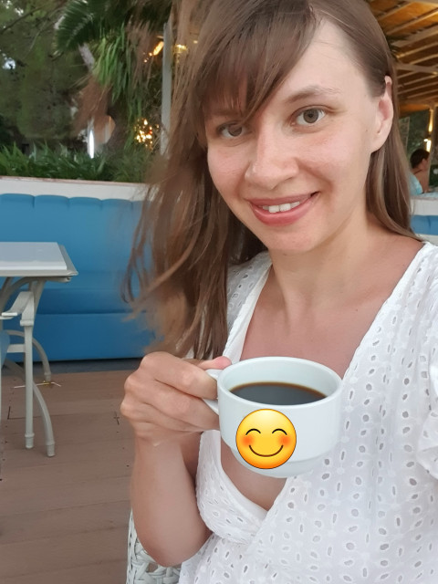 Olga, Москва, м. Юго-Западная, 38 лет, 1 ребенок. Ищу мужчину с высшим образованием. Желательно, высокого, интеллигентного, без вредный привычек, позиОкончила университет, работаю. Воспитанная, образованная, скромная, из хорошей семьи. 