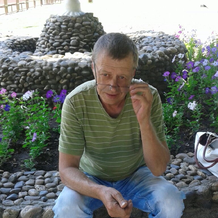 Александр Чернявский, Россия, Каневская, 64 года, 1 ребенок. Хочу найти Хозяйственную, домашнююНичего о себе не знаю, когда узнаю напишу