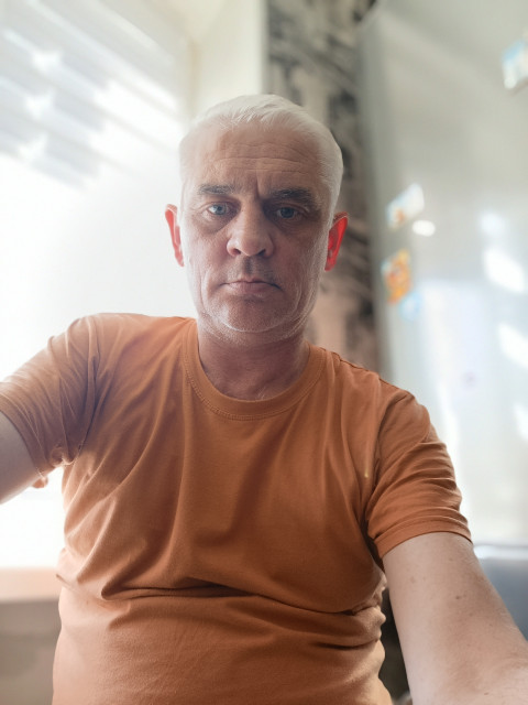 Руслан, Россия, Санкт-Петербург, 48 лет, 1 ребенок. Здравствуйте. Меня зовут Руслан мне 48