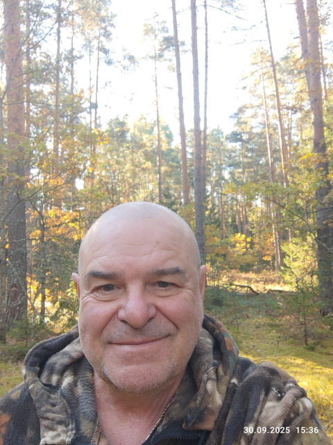 Игорь, Россия, Москва, 63 года. Познакомлюсь с женщиной для серьезных отношений.Москвич, но большую часть года проживаю за городом.