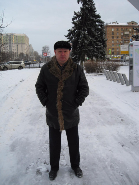 Павел, Москва, м. Алтуфьево, 60 лет, 3 ребенка. Хочу найти Для души и тела. Очень одиноко. 