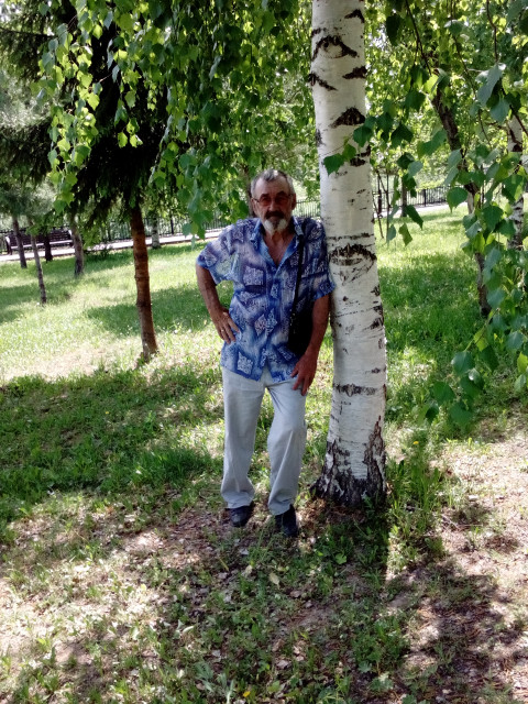 Сергей, Россия, Таштагол, 68 лет. Позитивный, курю, люблю жизнь, природу, рост176, вес 76, глаза карие, русский. 