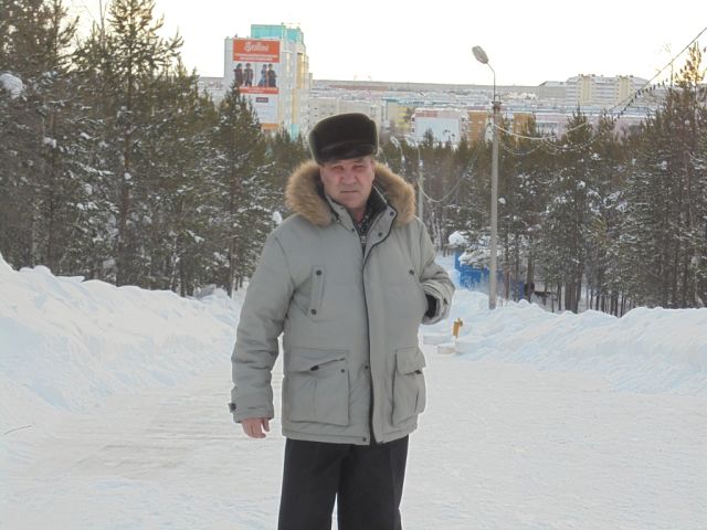 Витя Денисюк, Россия, Ноябрьск, 65 лет, 1 ребенок. Хочу найти Веселую, коммуникабельнуюВдовец живу один