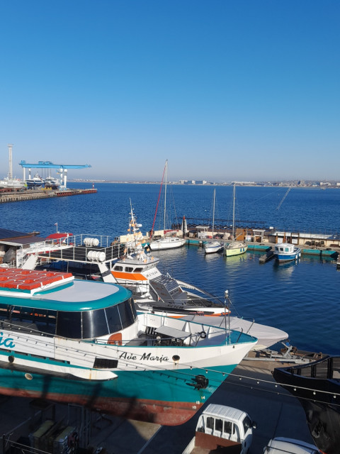 Сергей, Москва, м. Румянцево, 53 года, 1 ребенок. Ищу: . спокойную без истерик. 
Сели за стол все обсудили. Пришли к консенсусу. Живем дальше.  Анкета 593775. 