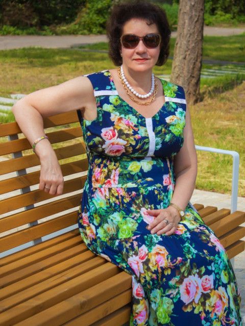 Светлана, Россия, Санкт-Петербург, 61 год. Познакомлюсь с надежным, добрым, спокойным, искренним мужчиной для любви и серьезных отношений, дружДружелюбная, романтичная, симпатичная в поисках родственной души для серьезных отношений или дружбы.