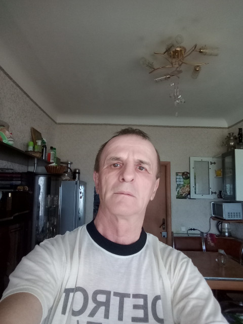Анатолий, Россия, Саратов, 54 года. Познакомлюсь с женщиной для любви и серьезных отношений.