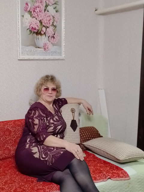 Ирина, Россия, Батайск, 58 лет, 2 ребенка. Познакомлюсь с мужчиной для любви и серьезных отношений, брака и создания семьи, гостевого брака. 
Разведена, работаю, живу одна. 