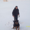 Денис с Чиком на прогулке зимой