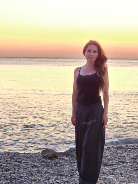 Ольга, Россия, Москва, 48 лет. Хочу найти Доброго мужчину, доверяющего, любящего детей. Спокойного. Мудрого. Все в меру. Гармония изысканности и простоты - идеал. Жизнь прекрасна, но нужно уметь успеть почувст