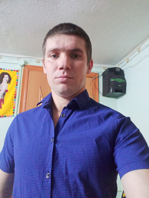 Владимир, Ханты-Мансийск, 35 лет, 3 ребенка, 1 фото. Познакомлюсь с женщиной для любви и серьезных отношений.  Анкета 606985. 