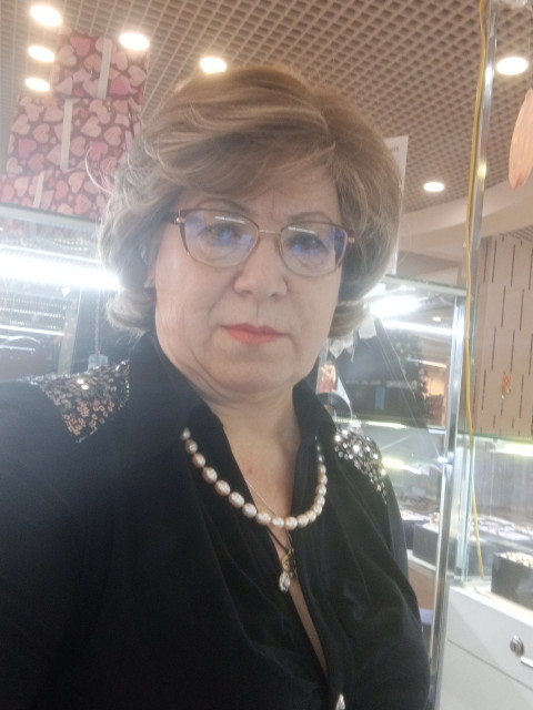 Алла, Россия, Нижний Новгород, 64 года, 1 ребенок. Она ищет его: серьезным и искренним мужчину для любви, брака и создания семьи. Очень устала быть одна. Хочется теп  Анкета 608090. 