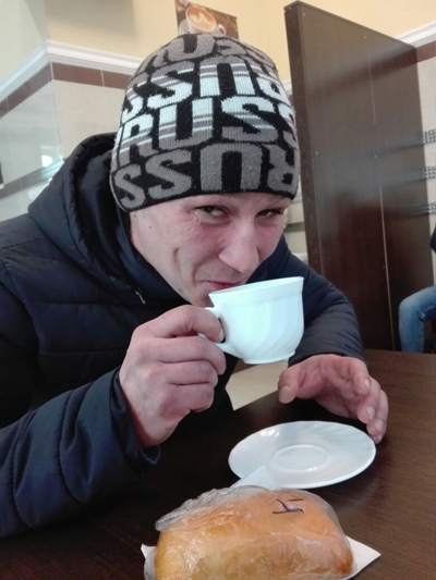Макс, Россия, Черепаново, 37 лет. Ищу девушку для совместной жизни. курю, не пью, наркотики не употребляю. 