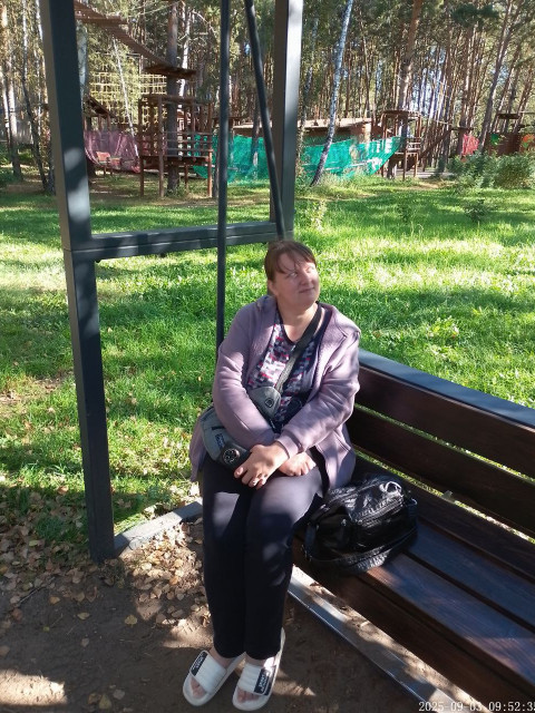 Елена, Россия, Омск, 36 лет, 1 ребенок. Познакомлюсь с мужчиной для брака и создания семьи. Варианты с переездом не пугают абсолютно, причемОдинокая мама, работаю, пытаюсь учиться на онлайн курсах программирования на python, но как-то время