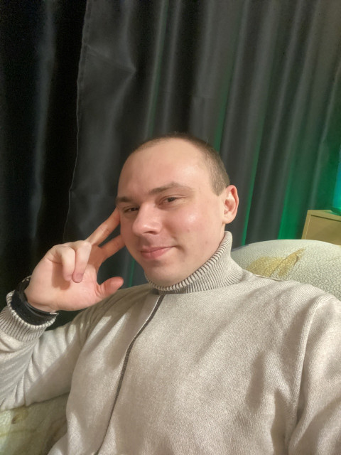 Антон, Россия, Ноябрьск, 30 лет, 1 ребенок. не горю желанием рассказывать о себе всем людям на свете, поэтому расскажу только заинтересованным