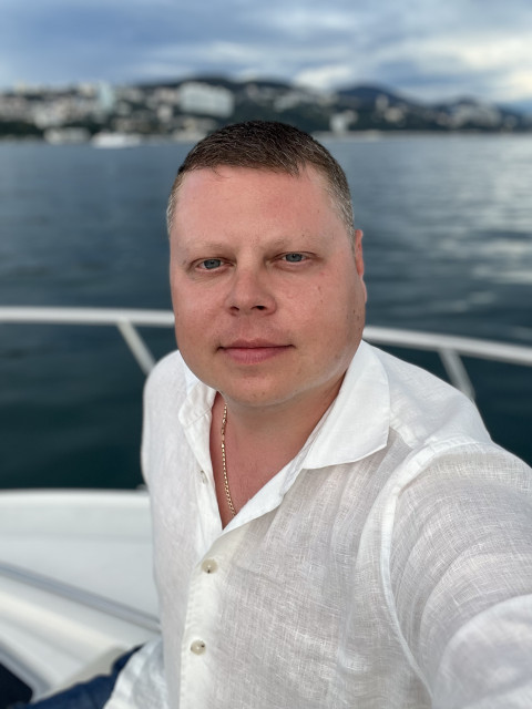 Андрей, Россия, Москва, 40 лет. Он ищет её: Познакомлюсь с женщиной для любви и серьезных отношений, брака и создания семьи, дружбы и общения.  Анкета 618070. 