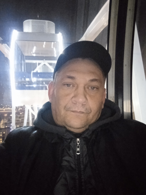 Евгений, Россия, Омск, 44 года. Познакомлюсь с женщиной для любви и серьезных отношений, брака и создания семьи. Нормальный, адекватный человек. 