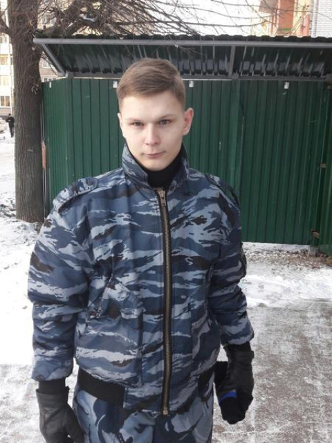 Илья Кондратьев, Россия, Тверь, 28 лет. Хочу найти ту что меня примет и полюбитдобрый, заботливый, спокойный