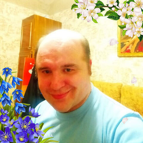 Андрей Величко, Россия, Саратов, 40 лет. очень люблю целоваться