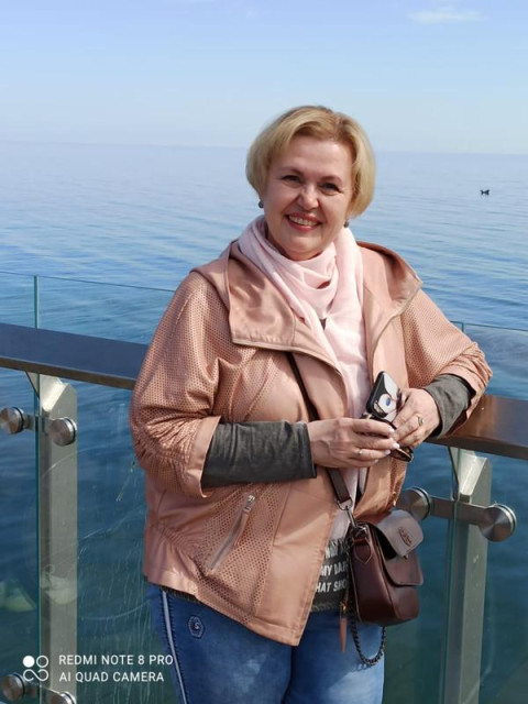 Ольга, Россия, Северск, 62 года, 2 ребенка. Познакомлюсь с мужчиной для дружбы и общения. Я в разводе, работаю на производстве экологом. 