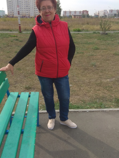 Светлана, Россия, Омск, 65 лет. Познакомлюсь с мужчиной для любви и серьезных отношений. Пенсионерка, самодостаточная, живу одна. 