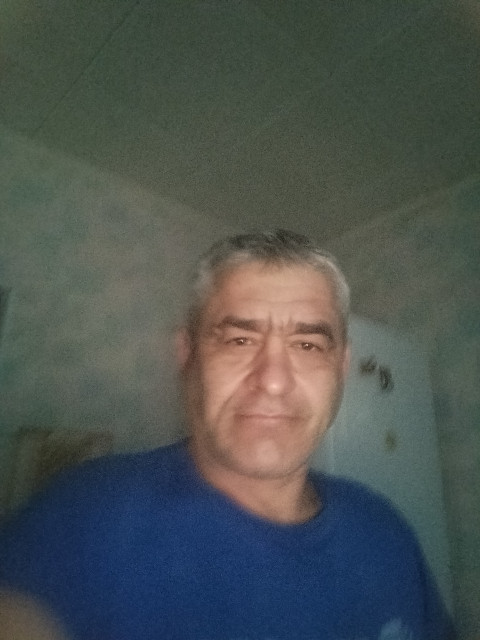 Олег, Россия, Нижний Новгород, 50 лет. Познакомлюсь с женщиной для гостевого брака. Живу нижний Новгород, 47, 182, 95, не страшный)